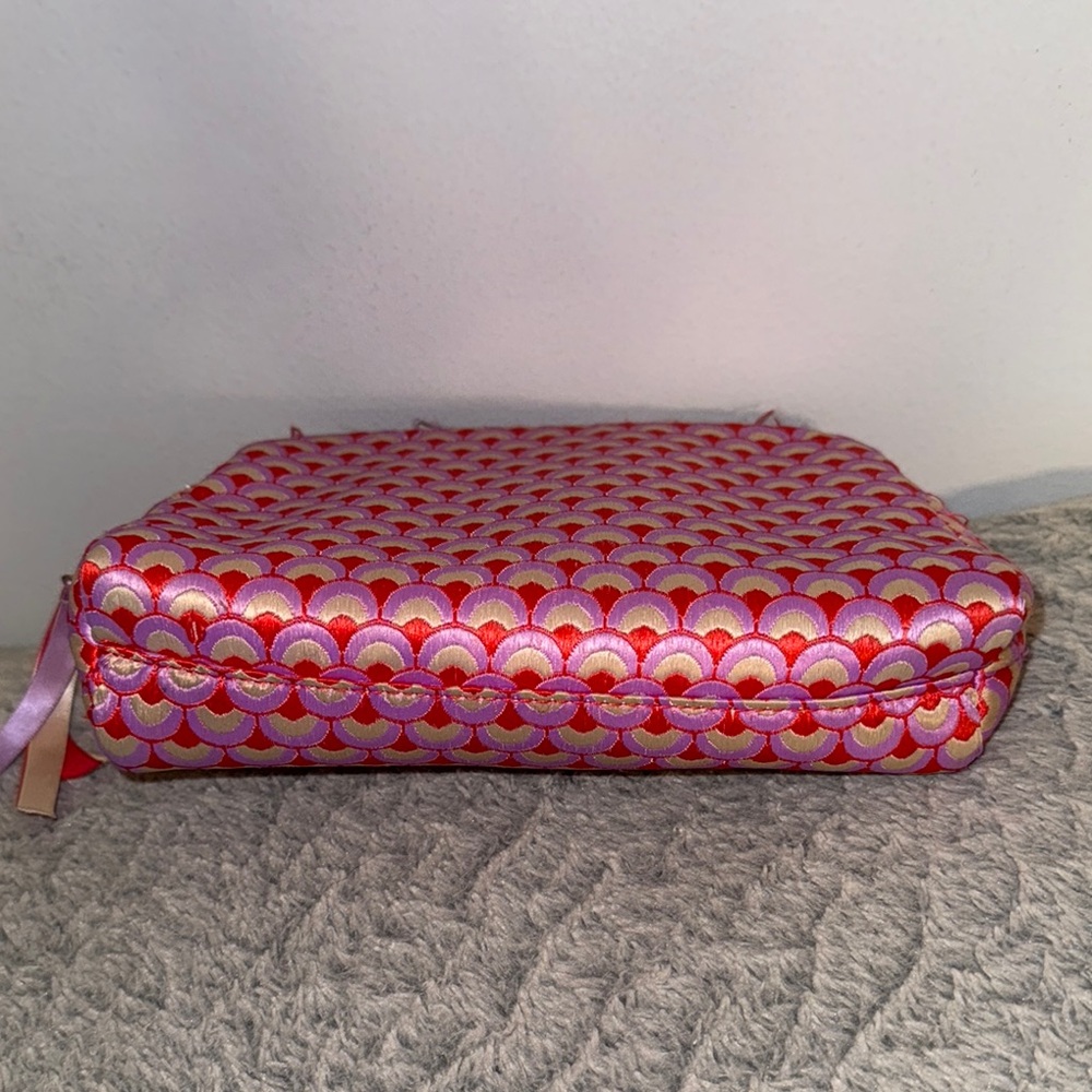 Bulgari Pink and Red Cosmetic Bag NEW - Picture 4 of 6